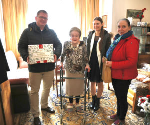 Z Z Paczką dla Powstańca u Ireny Krajewskiej Lali i Marii Kowalskiej Myszki. Wspominają święta sprzed lat