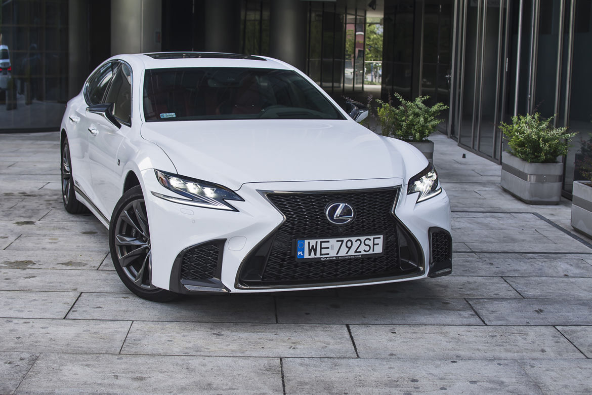 Lexus LS500h F-Sport