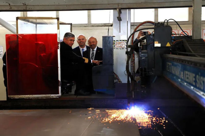 Cięcie blach pod okręt dla portugalskiej marynarki wojennej