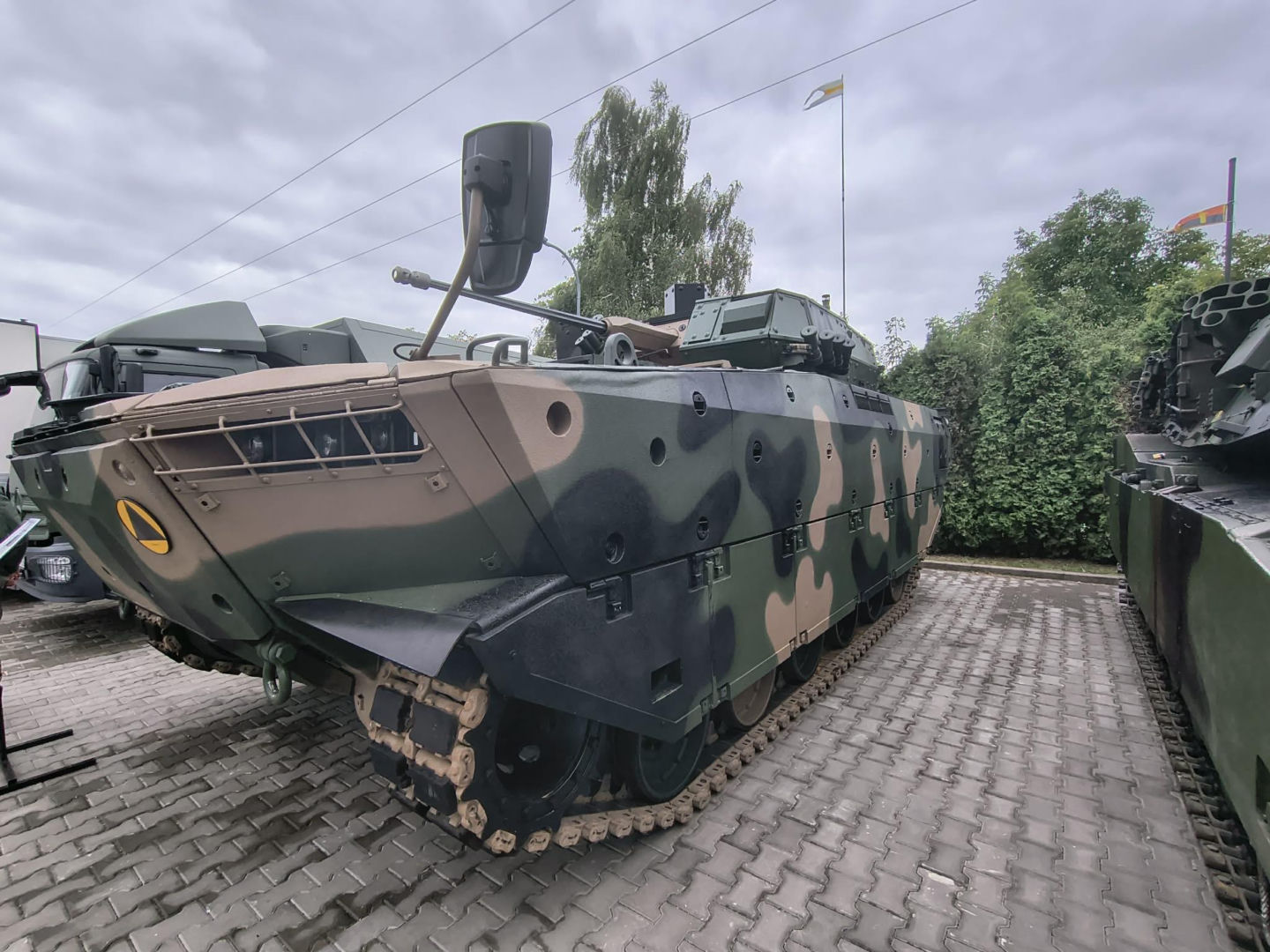 Armaty Bushmaster z polskiej fabryki. Huta Stalowa Wola i Northrop Grumman podpisały strategiczne porozumienie