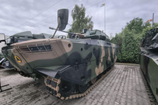 Armaty Bushmaster z polskiej fabryki. Huta Stalowa Wola i Northrop Grumman podpisały strategiczne porozumienie