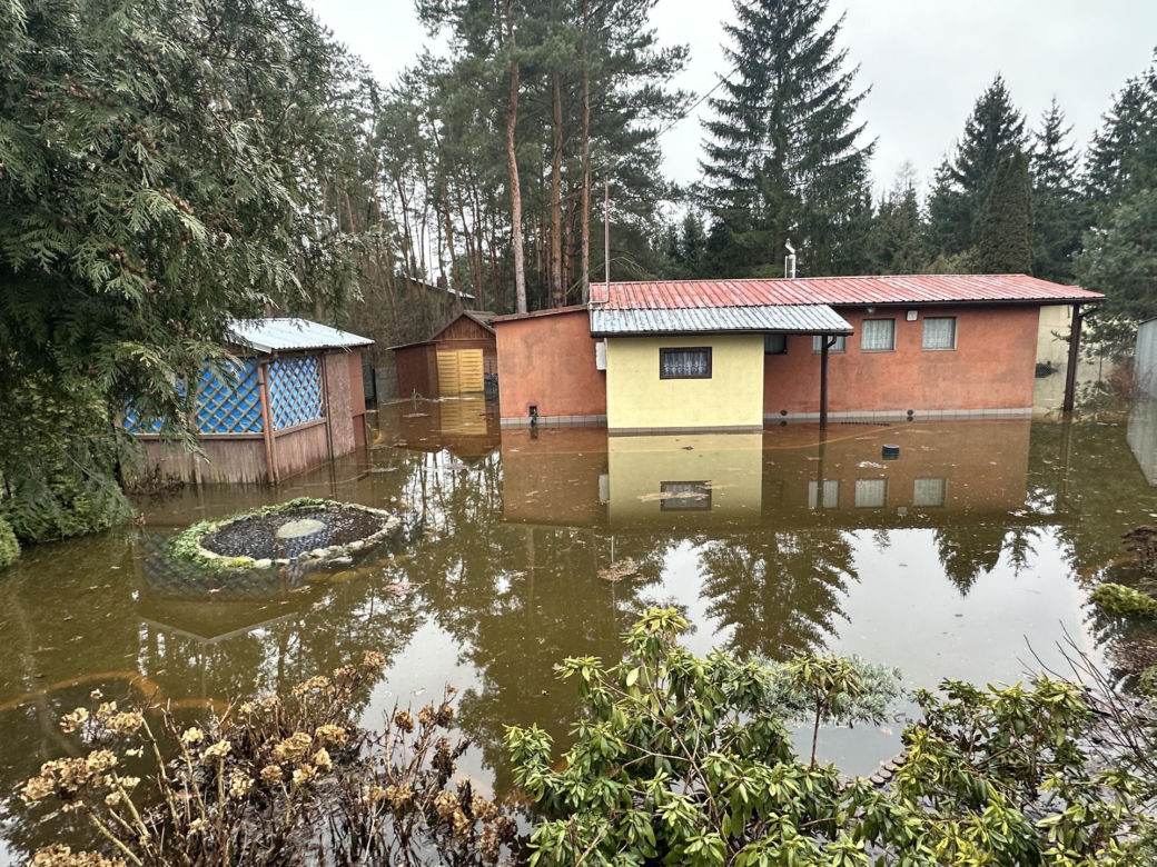 Wojsko wkroczyło do akcji. Walka z powodzią pod Wyszkowem