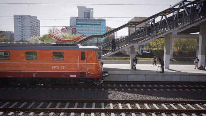 Jechałem legendarnym pociągiem. W środku jak kiedyś, aż trudno uwierzyć! Ludzie mówią wprost: „to były czasy”
