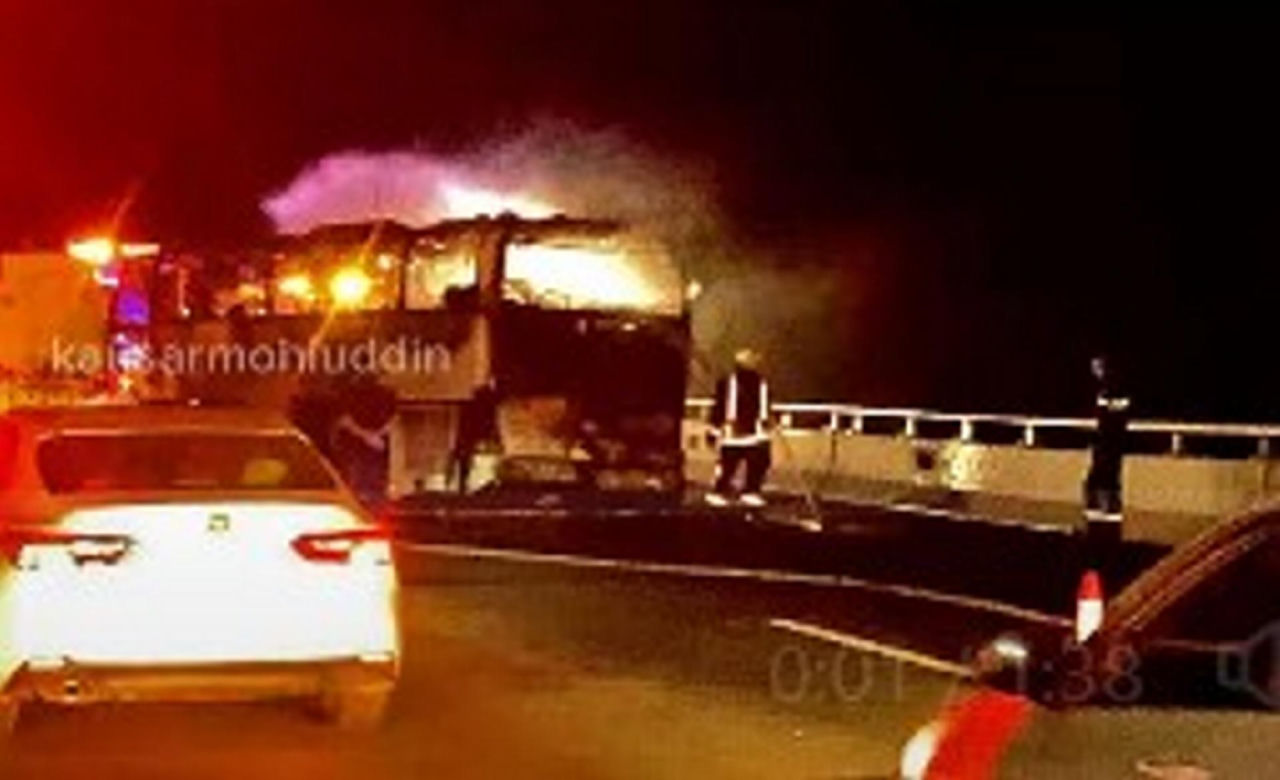 Piekło pielgrzymów! 45 osób spłonęło w autokarze. "Ginęli całymi rodzinami". Przeżyła jedna osoba