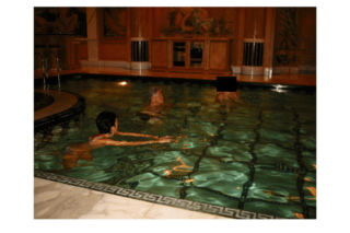 Clinton zabiera głos po publikacji zdjęć z Epsteinem. Ma jedno żądanie