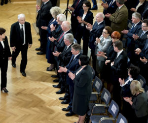 Odsłonięcie tablicy upamiętniającej ofiary katastrofy smoleńskiej