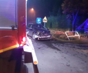 Wypadek w Mleczkowie! Dwie osoby przewiezione do szpitala