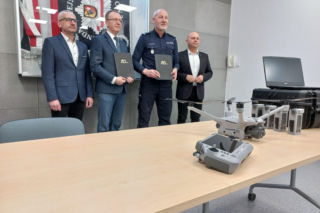 Strzeżcie się kierowcy! Komenda Miejska Policji w Lesznie dostała drona