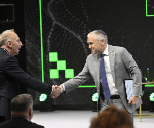 Ambasador USA Tom Rose na Warszawskich Targach Obronnych
