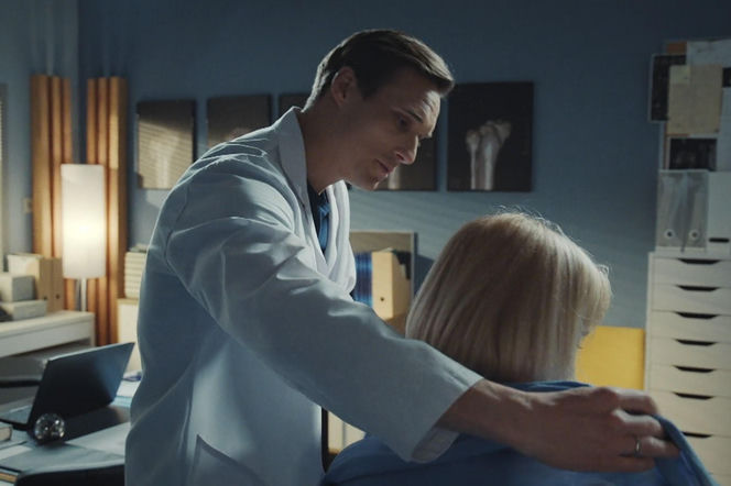 M jak miłość, odcinek 1889. Dorota (Iwona Rejzner), Olek (Maurycy Popiel)