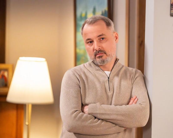 Pierwsza miłość, odcinek 4177: Emilka utrudnia Bartkowi kontakt z synem. Frustracja mężczyzny narasta - ZDJĘCIA