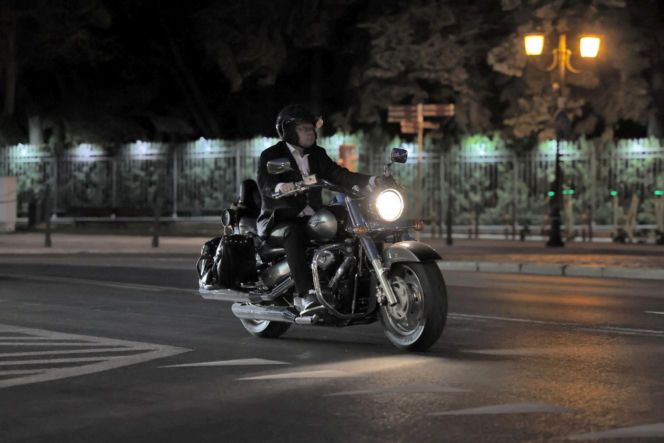 To nie poseł, to nocny jeździec