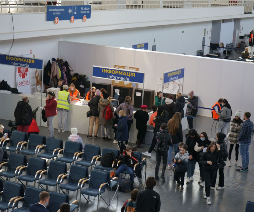 Poznań pomaga uchodźcom z Ukrainy. Przeniesiono punkt recepcyjny