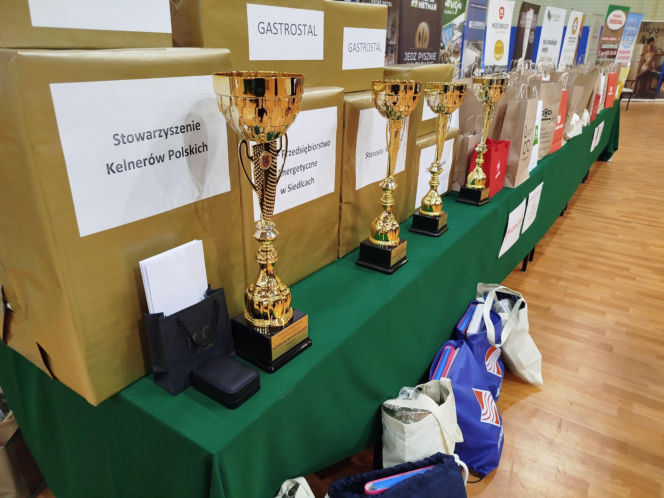 Już po raz ósmy w Siedlcach rywalizowali młodzi kelnerzy z całej Polski