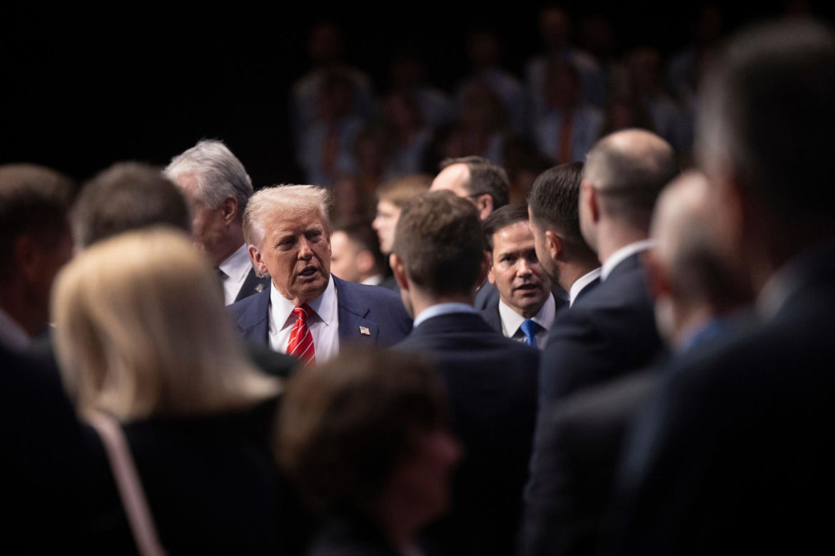 Trump sprawił, że "wszyscy zatańczyli tak, jak im zagrał na fujarce". Szokujące wnioski po Hadze!