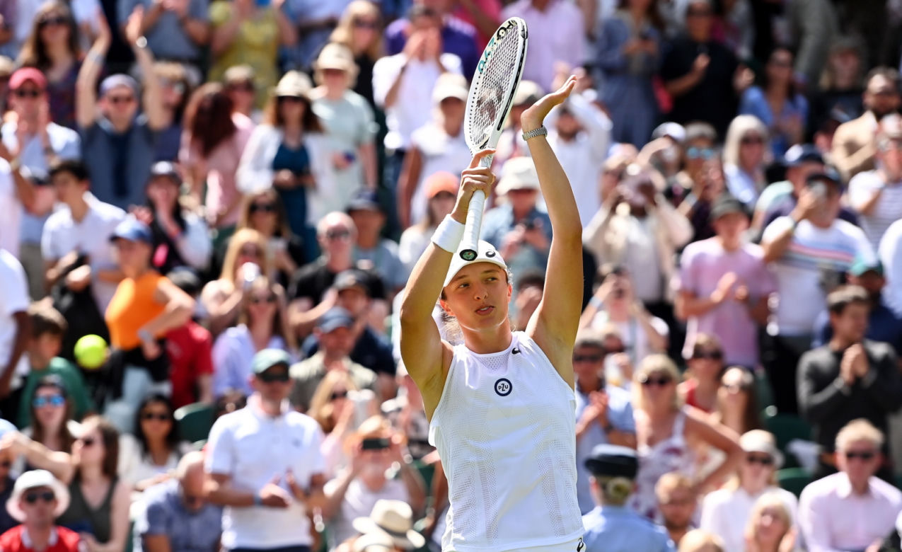 Iga Świątek awansowała do drugiej rundy Wimbledonu