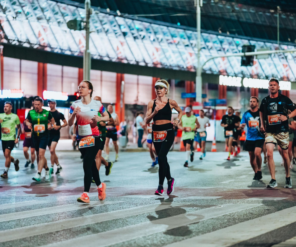 Nocny Wrocław Półmaraton 2026 z rekordem. 22 tysiące biegaczy