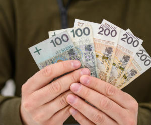 Przez ten szczegół można stracić 800+. Wielu rodziców go przeocza