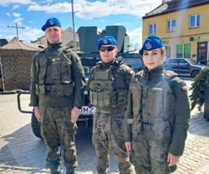 Ślubuję! – patriotyczne sceny na Rynku w Starachowicach