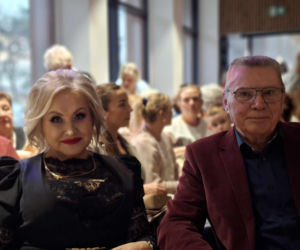 Starachowice. Moda, która nie zna metryki! Międzypokoleniowe show w Centrum Kreatywności Pałacyk