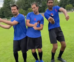 Barwy szczęścia nowy sezon na planie. Michał (Gamou Fall), Marcin Kodur (Oskar Stoczyński), Damian (Michał Lesień-Głowacki)