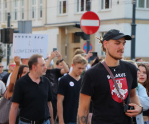 Torunianie protestują przeciwko przegłosowaniu Lex TVN