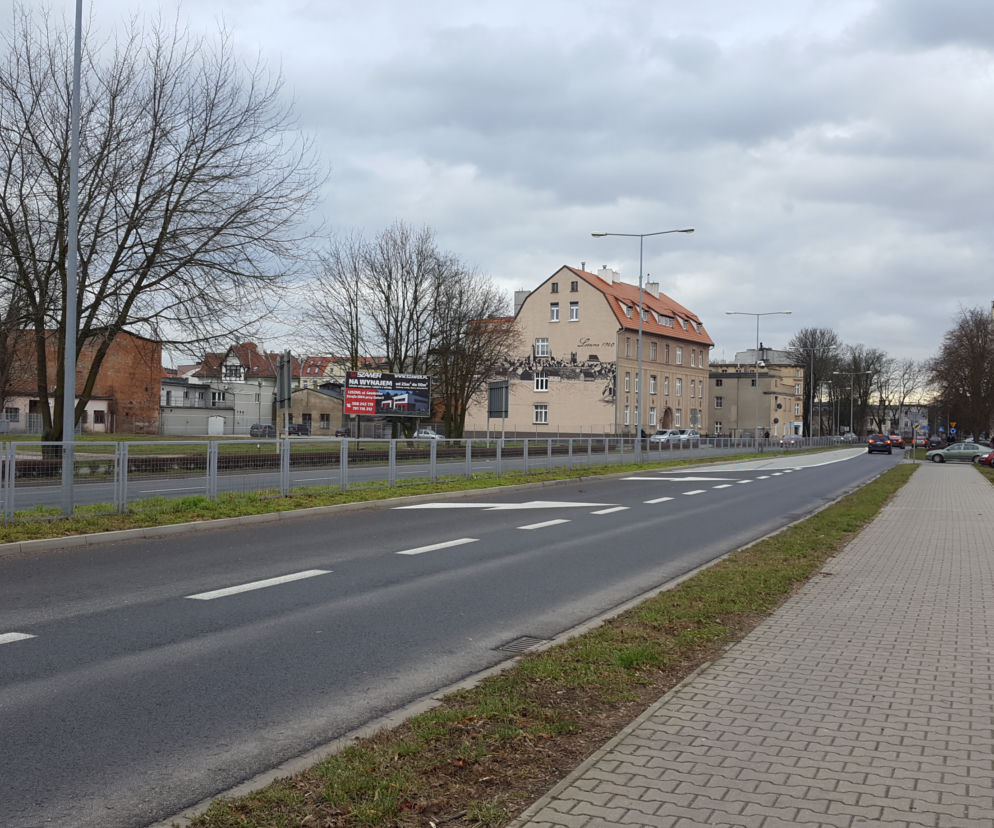 Policja szuka pirata drogowego, który w Lesznie omal nie potrącił matki z synkiem
