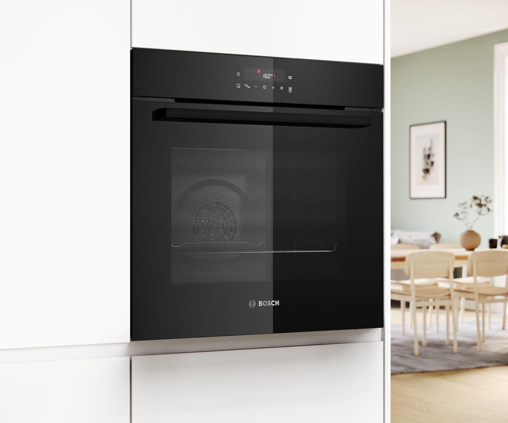 Czysta przyjemność z pieczenia.  Bosch prezentuje nowy piekarnik z funkcją czyszczenia pirolitycznego 