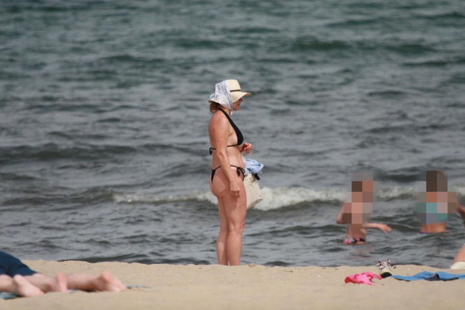 Ewa Skibińska na plaży