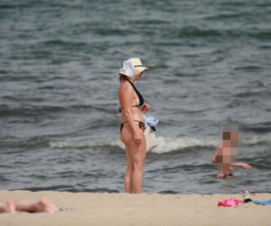 Ewa Skibińska na plaży