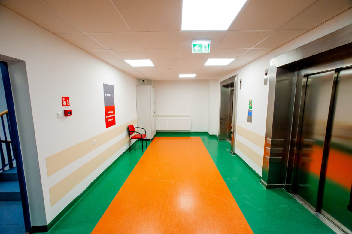 Tu trafią zarażeni koronawirusem. Szpital tymczasowy w Siedlcach otwarty