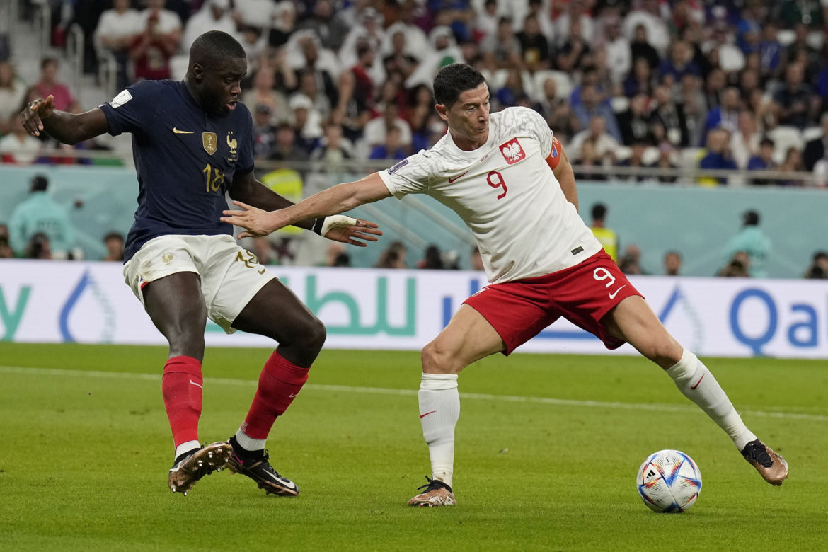 Robert Lewandowski zgarnął nagrodę Golden Foot 2022