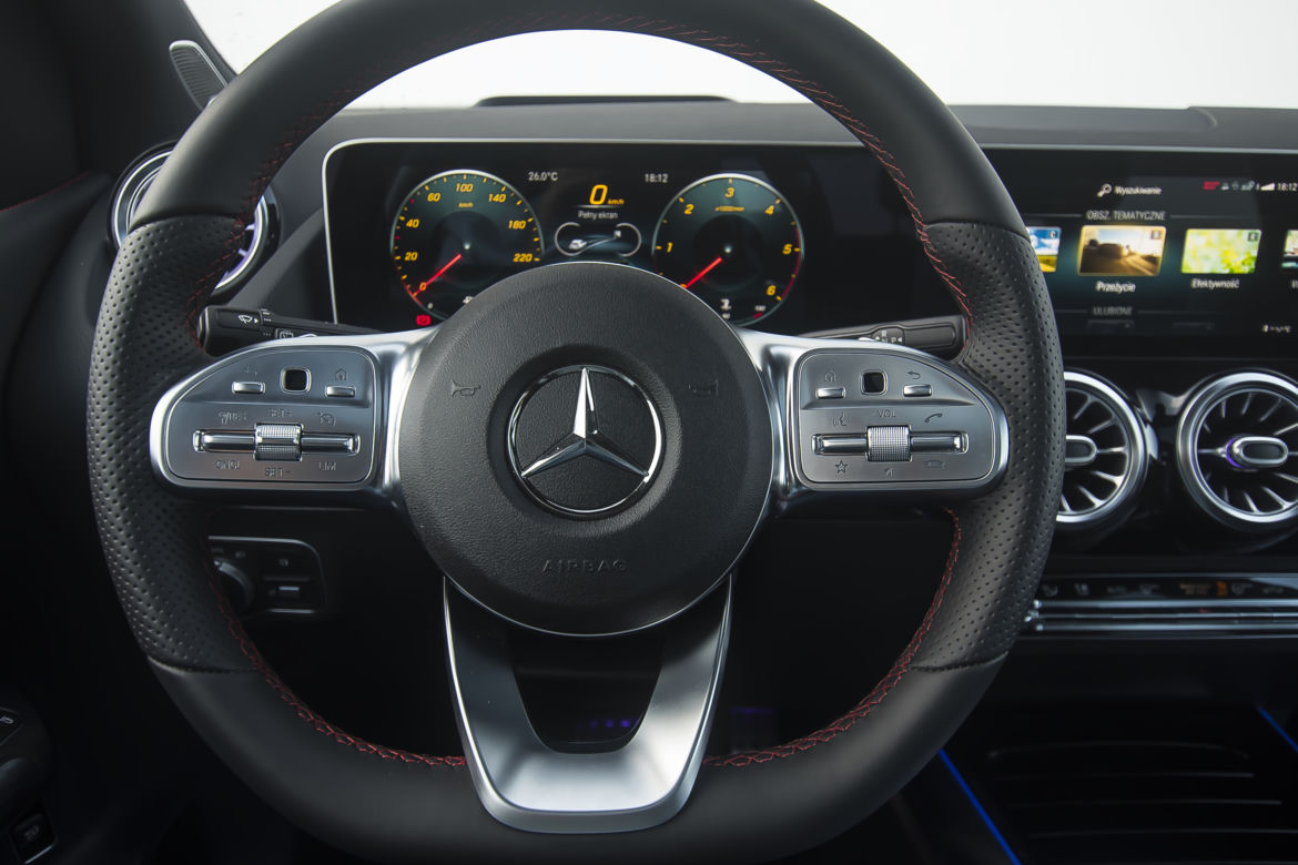 Mercedes-Benz Klasy B 200d 8G-DCT AMG Line 