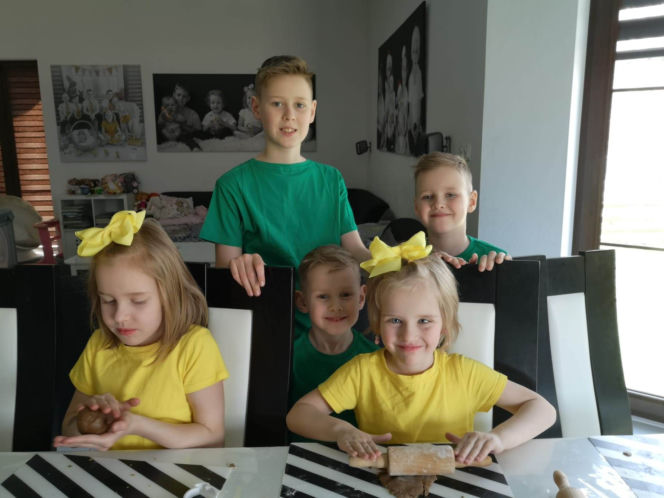 Tak rodzina wieloraczków z Podkarpacia przygotowuje się do Wielkanocy [GALERIA]	