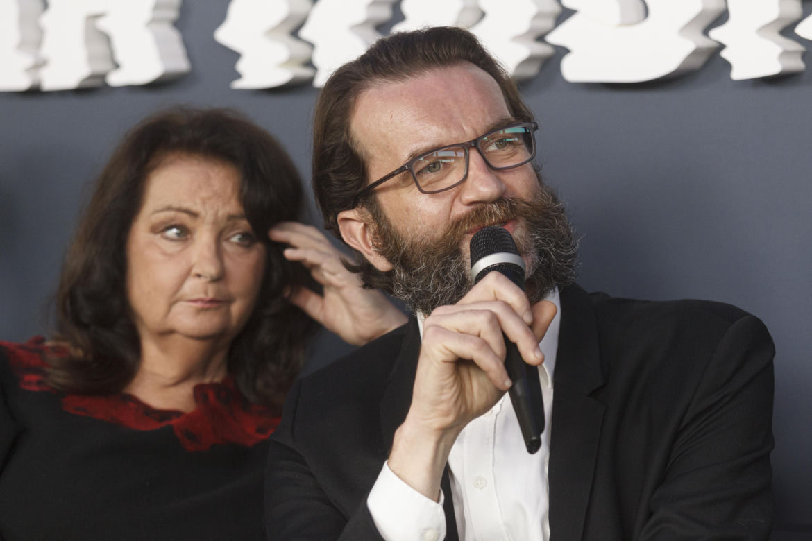 Premiera serialu o powodzi. Te gwiazdy zagrały w  produkcji Netflixa