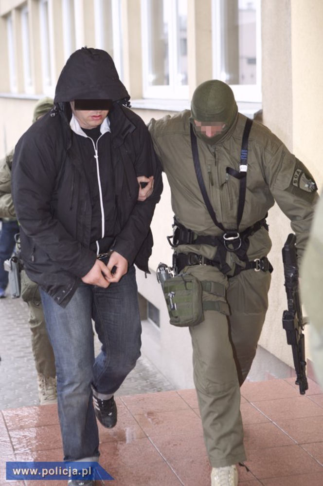 Liderzy pseudokibiców Legii Warszawa i Olimpii Elbląg zatrzymani przez policję