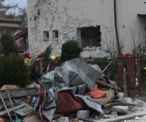 ZGINĘLI WE ŚNIE. POTĘŻNA EKSPLOZJA GAZU ZABIŁA HENRYKA I BARBARĘ. OCALAŁ JEDYNIE NICH KOT