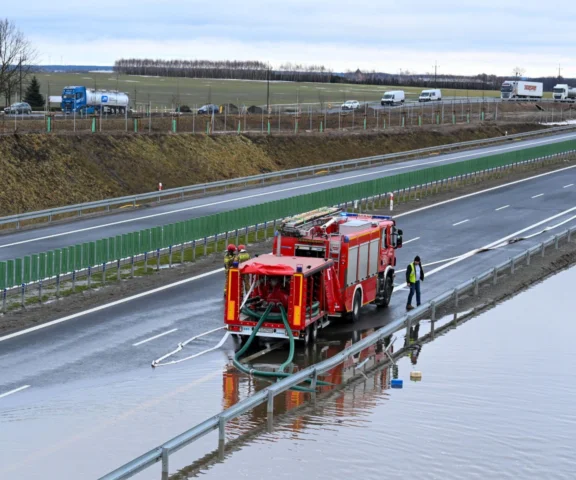 Alerty IMGW dla połowy Polski. Tutaj sytuacja jest najtrudniejsza
