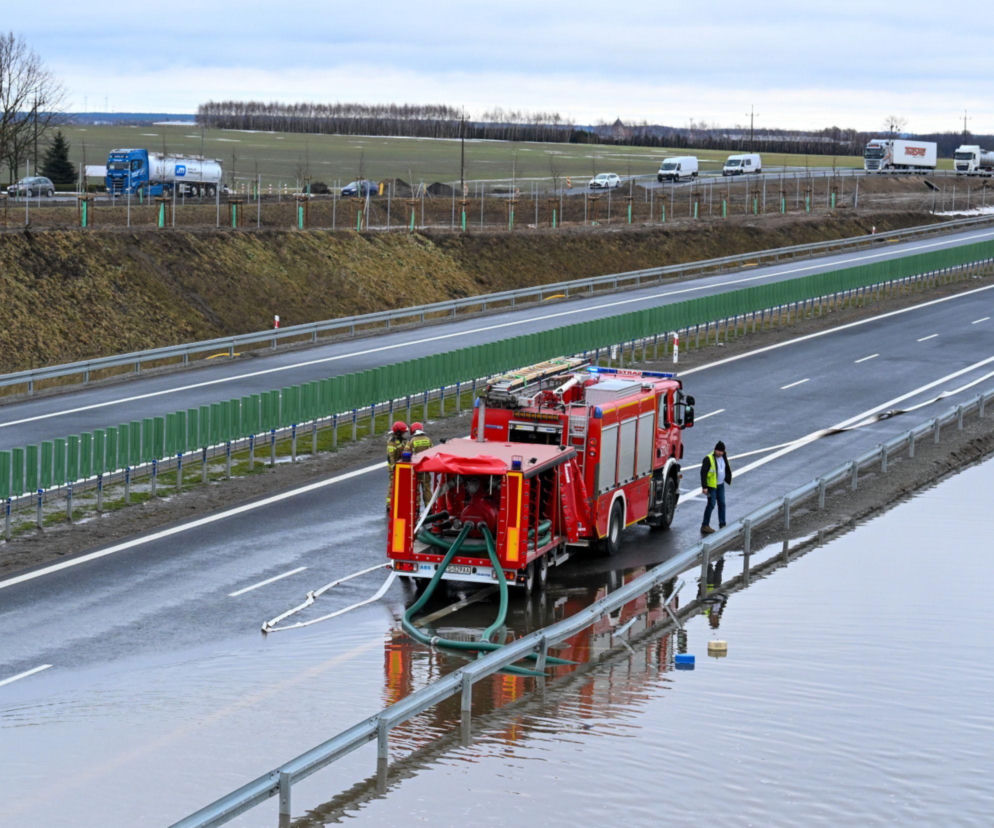 Alerty IMGW dla połowy Polski. W tych regionach sytuacja jest najtrudniejsza