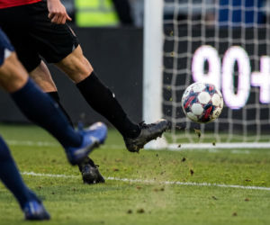 Mecz Widzew Łódź - Lech Poznań. Zwycięski gol padł w doliczonym czasie gry