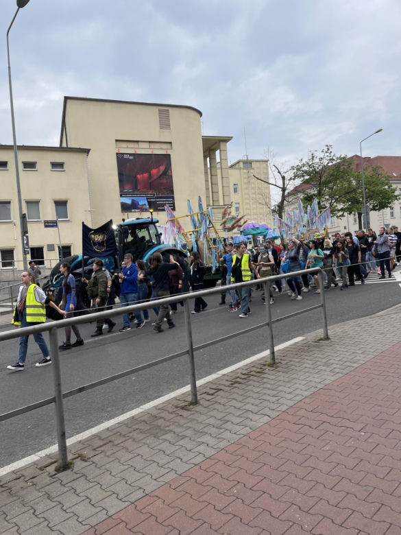 Studenci przejęli Poznań. Zobaczcie jak wyglądał Pochód Juwenaliowy 2024!