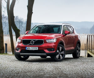 Volvo XC40 D4 AWD AT8 Momentum