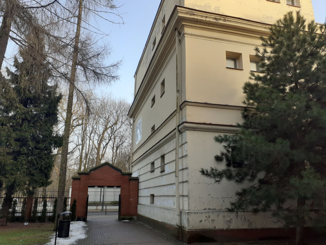 Siedleckie szkoły przy ul. Konarskiego i Prusa i ich okolica w lutym 2021 roku