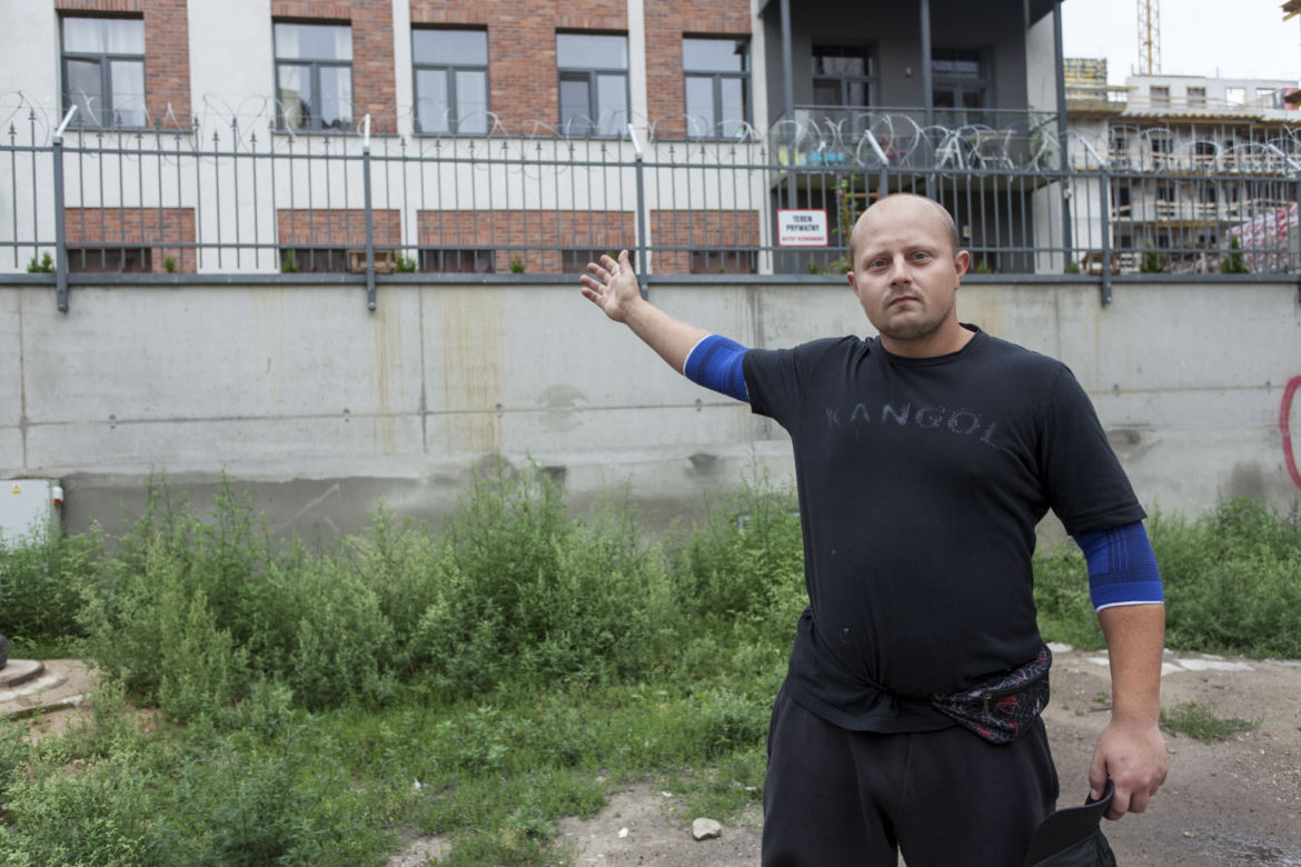Sąsiedzi szykują się do ataku zombie