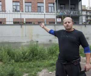 Sąsiedzi szykują się do ataku zombie