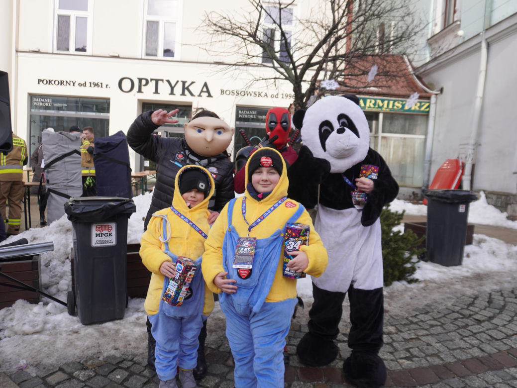 34. Finał WOŚP. Dziennikarze Radia ESKA rozgrzewają Tarnów pysznym żurkiem!