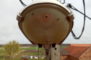 W gminie Bojanowo ktoś strzela do lamp ulicznych. Władze gminy wydały komunikat [ZDJĘCIA]