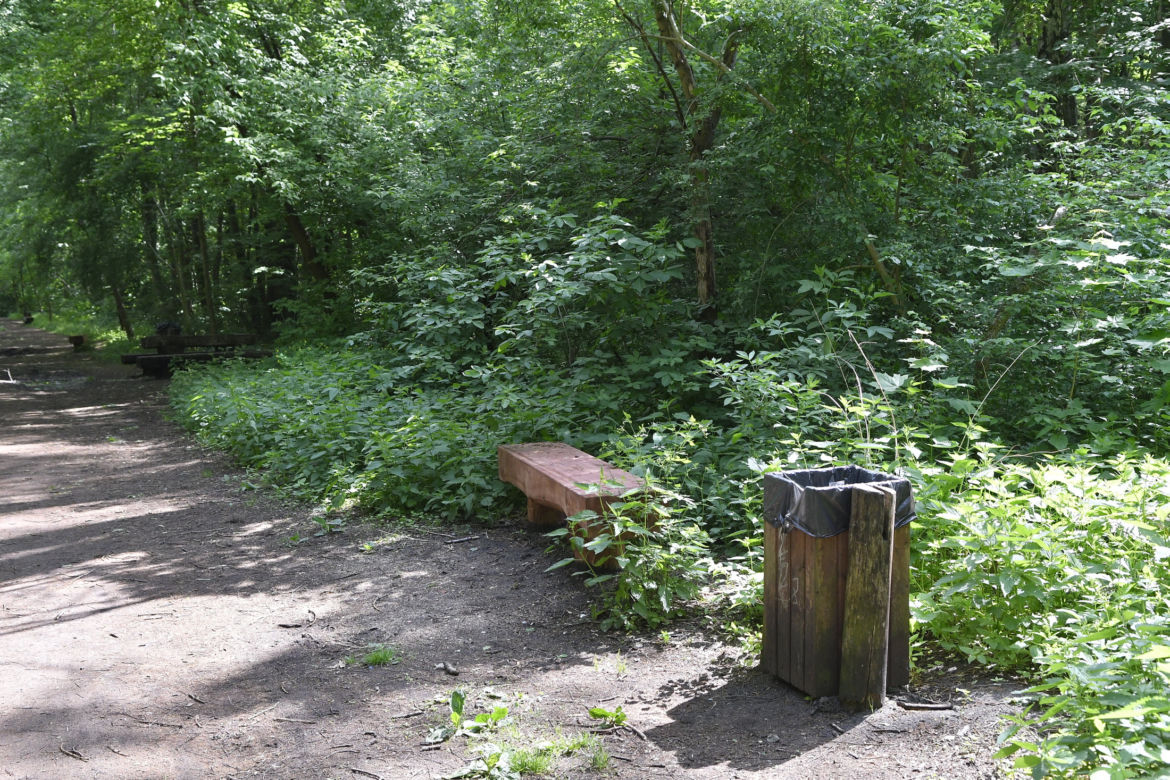 Kolejarze zabiorą mieszkańcom jedyne dojście do rezerwatu. Nie ma pieniędzy na tunel pod torami