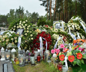 Grób zmarłej motocyklistki Karoliny z Zielonki