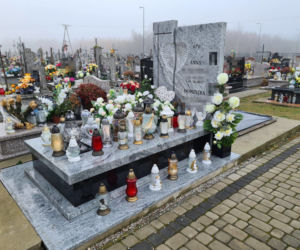 Groby 5 młodych ludzi, którzy zginęli w Boże Narodzenie w Tryńczy [ZDJĘCIA]